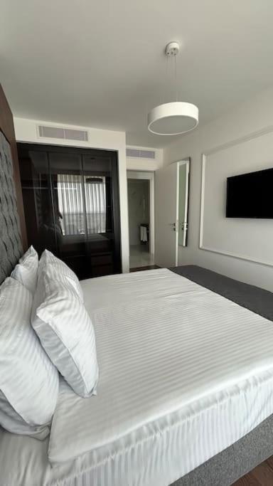 Grand Sapphire Resort Long Beach Trikomo Eksteriør bilde